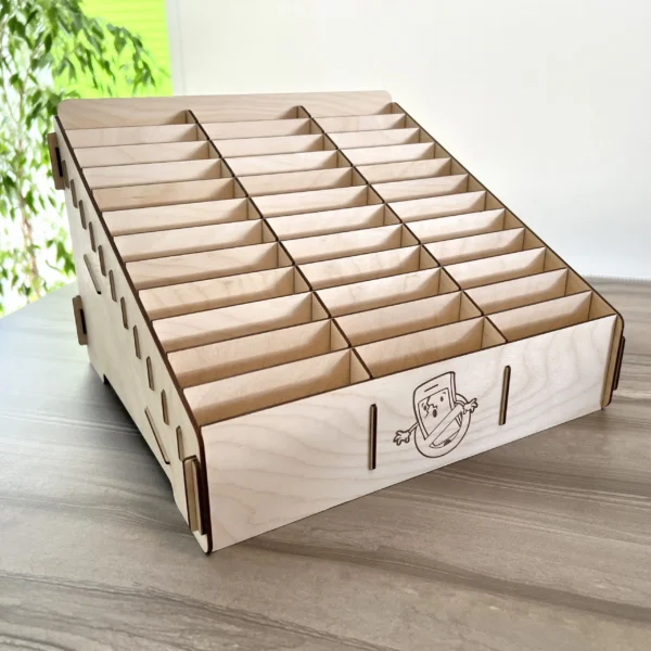 TELEFONIDE KOGUMISHOIDIK KLASSIRUUMI PUIDUST